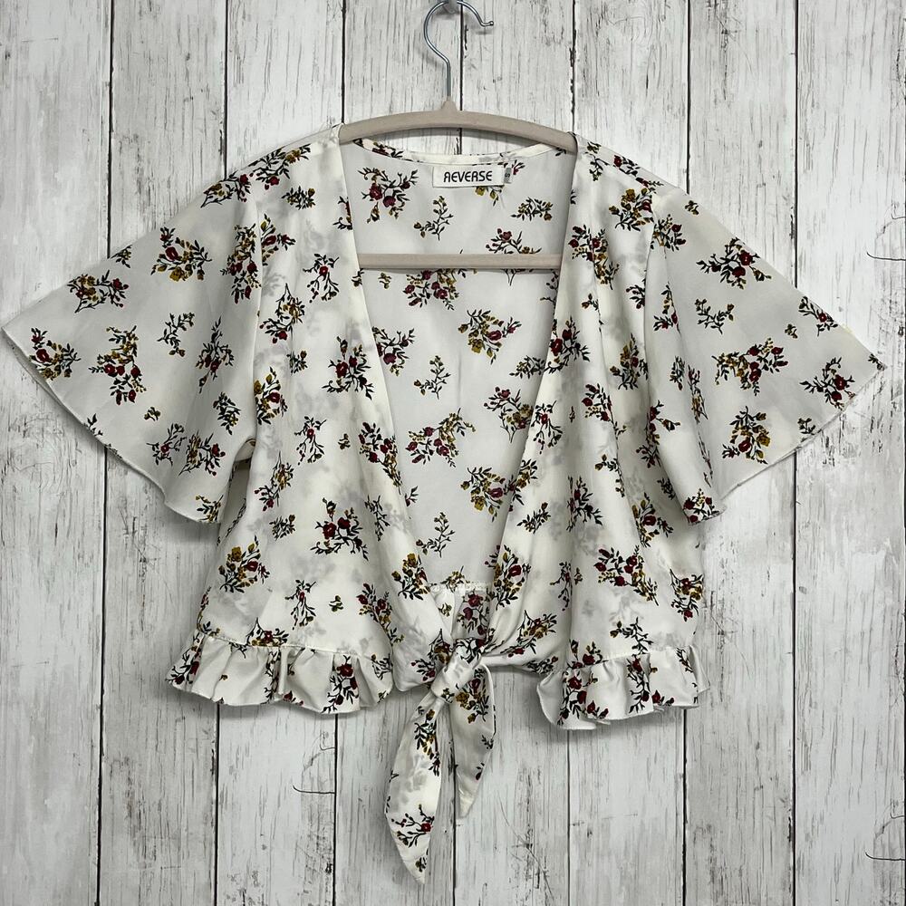 Reverse Floral Tie Front Crop Coquette White Rose Blouse Romantic Summer Shirt